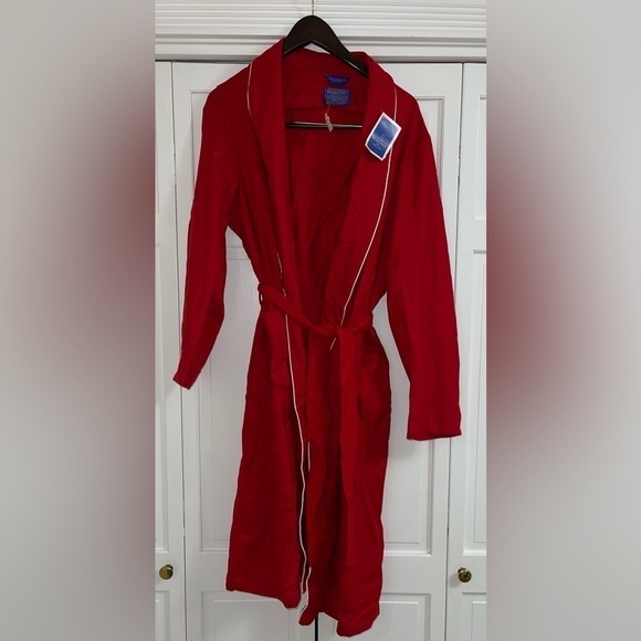 VINTAGE PENDLETON Woolen Mills 100% Virgin Wool Robe size Large NWT - Picture 1 of 13
